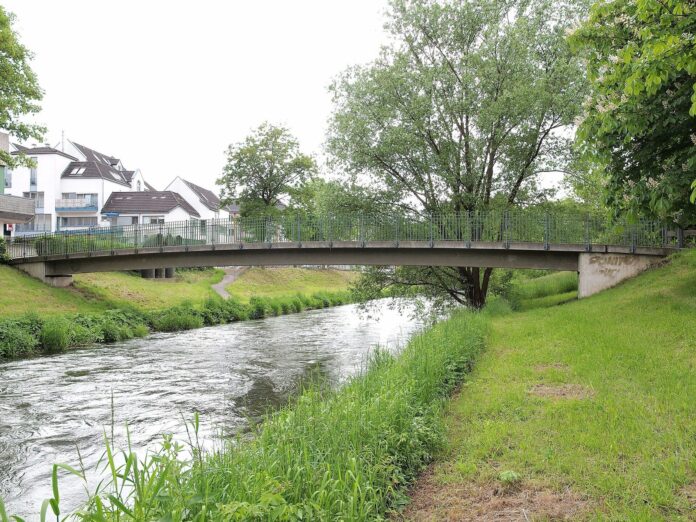 Meschede Ruhr footbridge